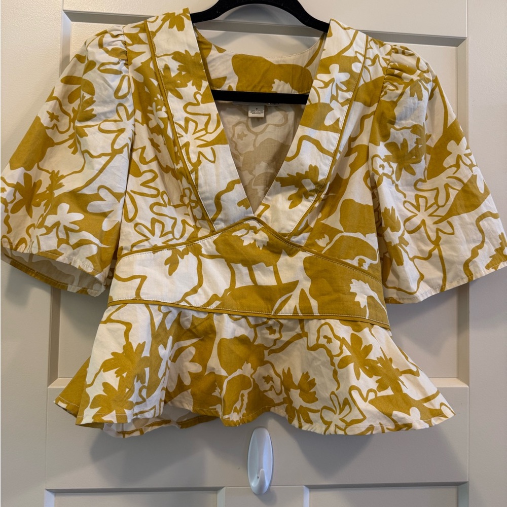 V-Neck Floral Peplum Blouse in Mustard and White